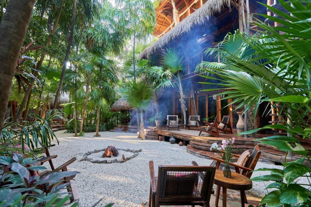 Holiday home Stunning Jungle Treehouse With Lakefront & Beachside Tulum
