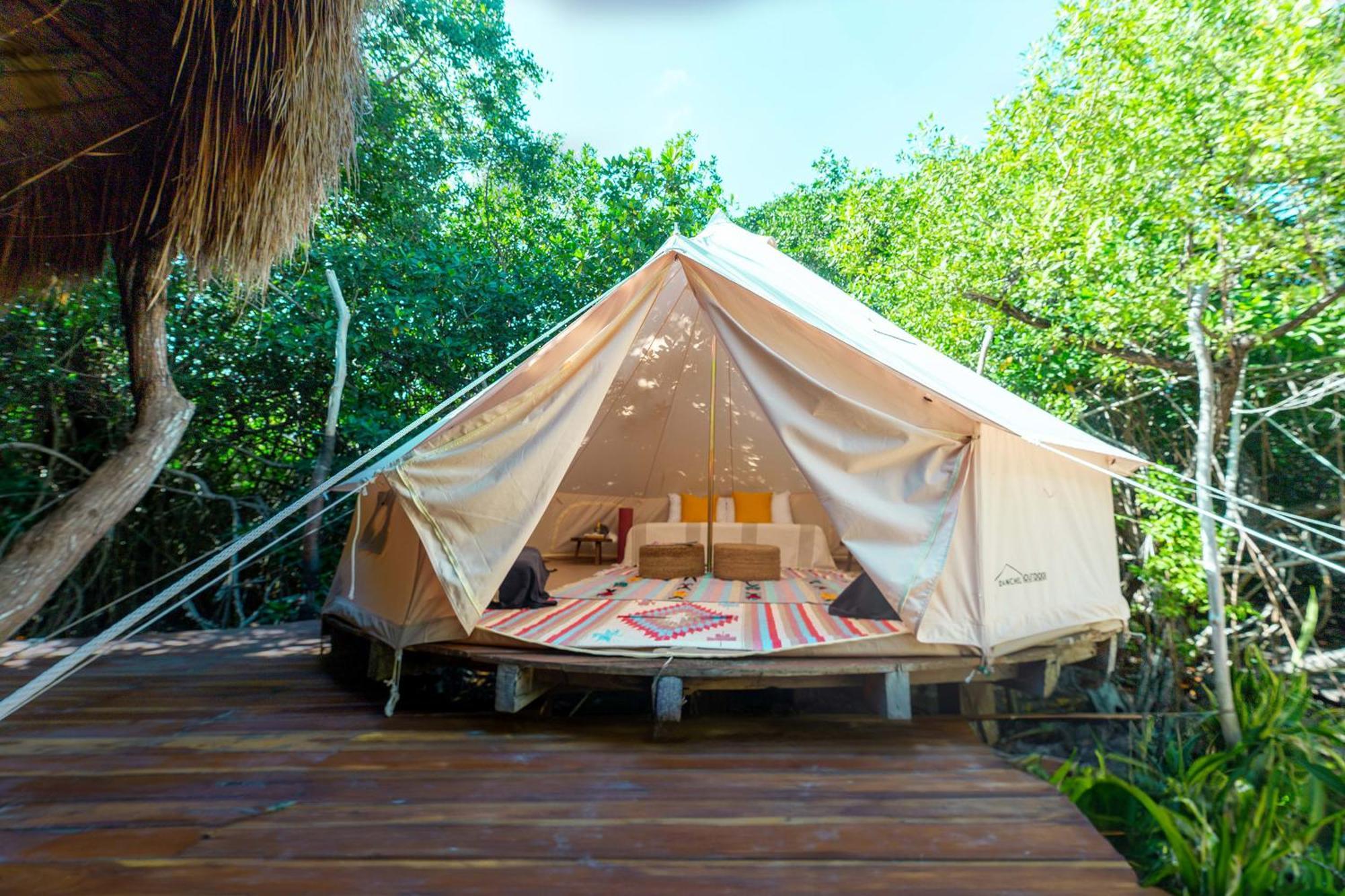 Stunning Jungle Treehouse With Lakefront & Beachside Tulum